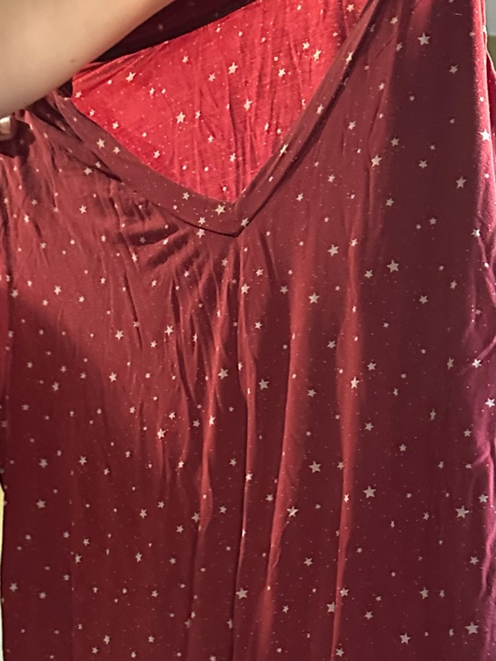 Latched Mama Burgundy Star V-Neck Tunic - Picture 3 of 3